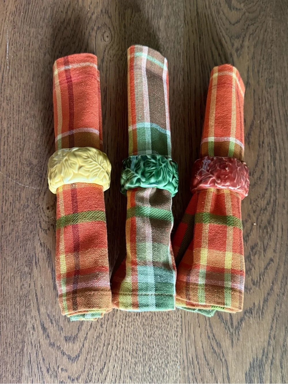 Fall Plaid Cloth Napkins & Ceramic Leaf Napkin Rings Set of 6 Thanksgiving